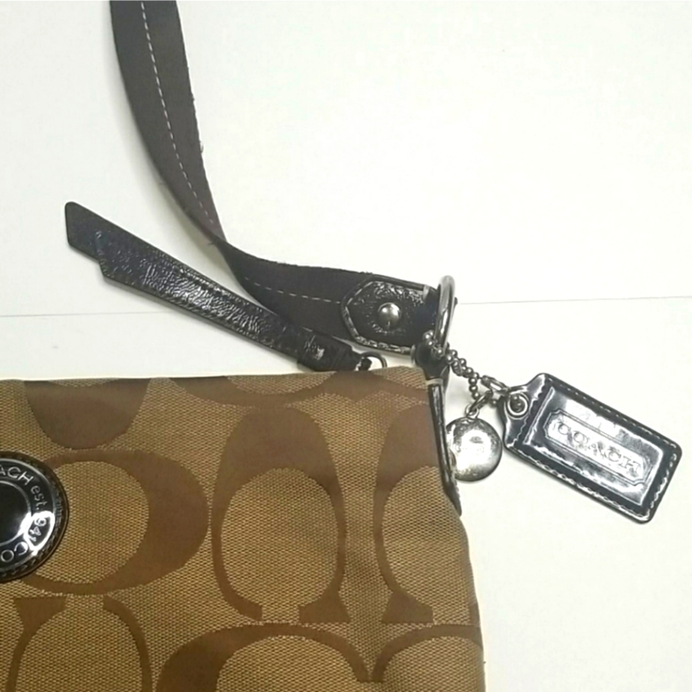 COACH brand Signature Canvas Bag - Picture 6 of 8